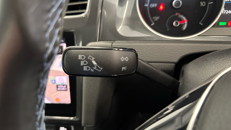 Volkswagen Golf 85kW e-Golf 5dr Auto Electric Hatchback